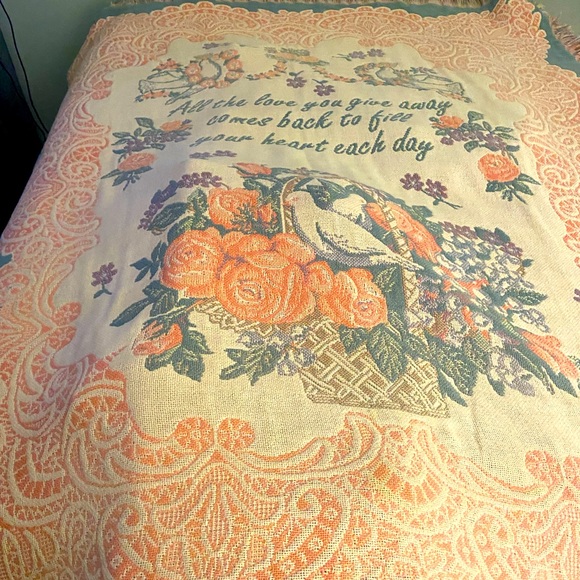 Floral Bird Design Throw Blanket - Picture 1 of 12